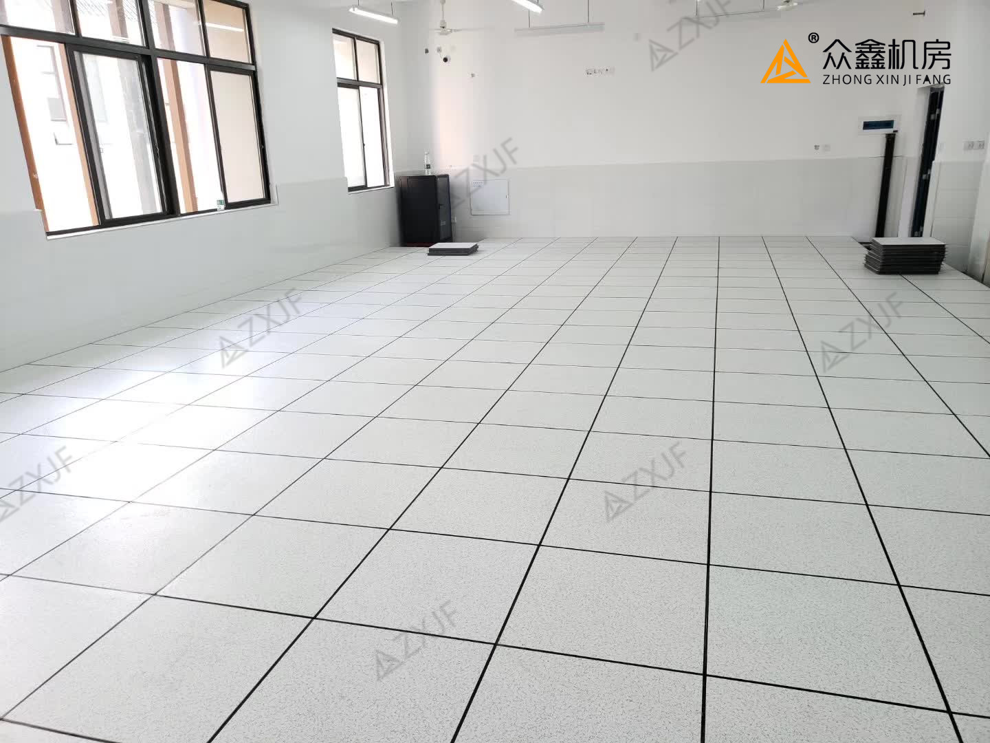 5f6075fcb8327.jpg 西安眾鑫機(jī)房防靜電地板廠家安裝 (152)_副本.jpg